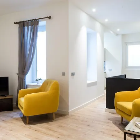Lanza Apartment *