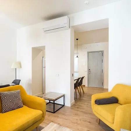 Lanza Apartment *