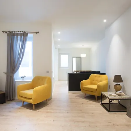 Lanza Apartment