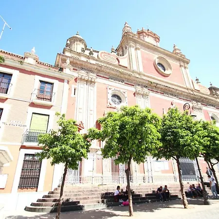 11 Calle Lagar * Sevilla