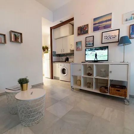 Apartment Alfareria Seville