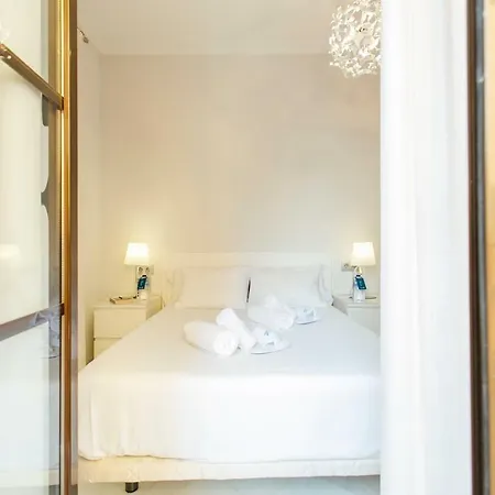Minimalism And Modern- 2bd 1bth- Setas Siviglia