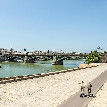 Waou Cosy I Sevilla Cathedral * Siviglia