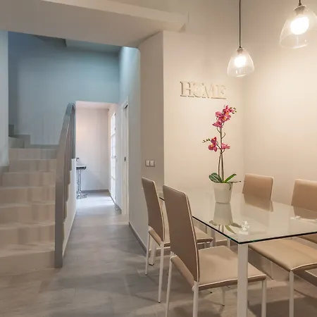 - Torre Del Oro B Apartment Seville
