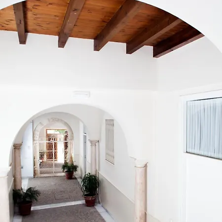 Singular Castellar * Seville