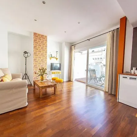 Apartment Next To The Mushrooms, Very Bright Penthouse. *