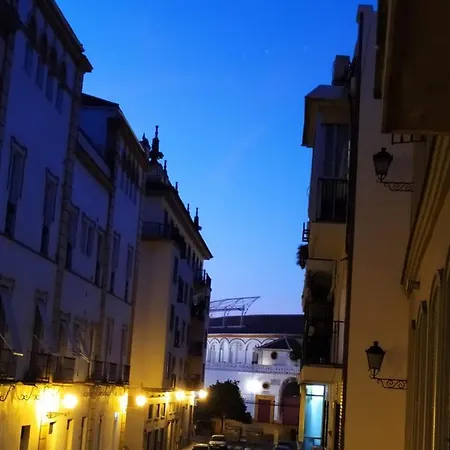 Precioso En El Arenal Seville