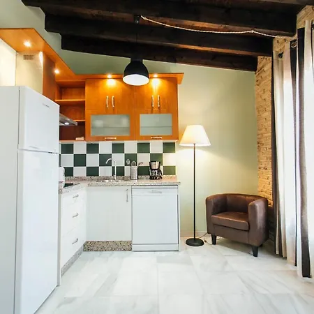 Penthouse Macasta 2bd Apartment