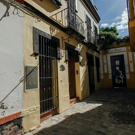 Penthouse Macasta 2bd Seville