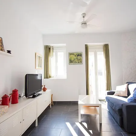 Tourist House San Luis Apartment Seville
