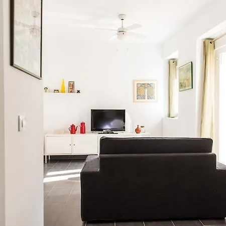 Tourist House San Luis Apartment Seville