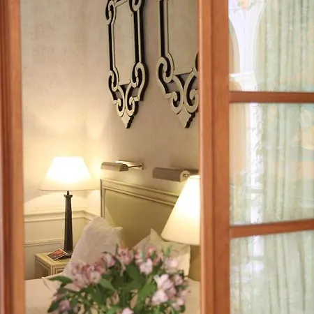 Casa Del Poeta 4*