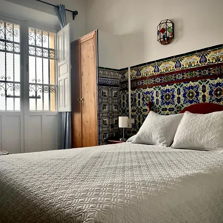 Lis Guest house *