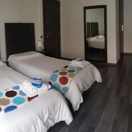 Residencia Viriato Hostel