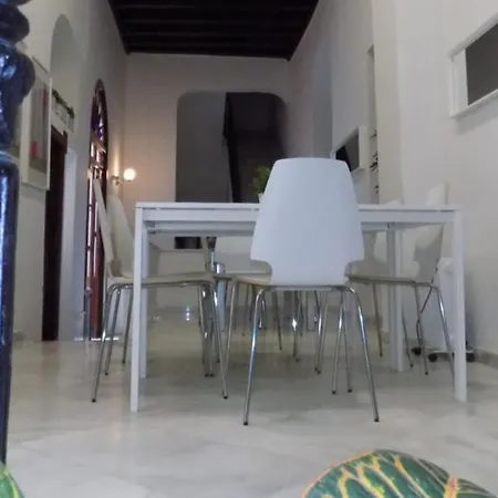Residencia Viriato Hostel Seville