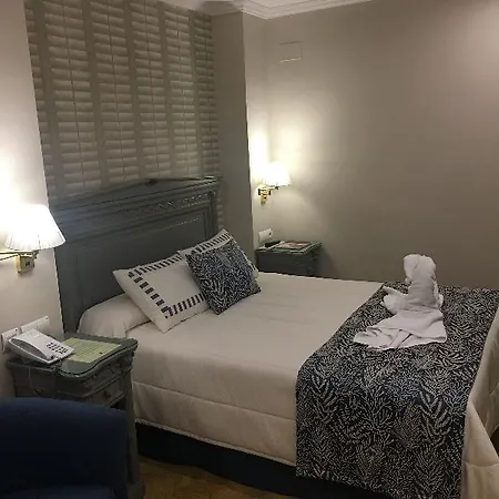 Adriano Boutique 3*